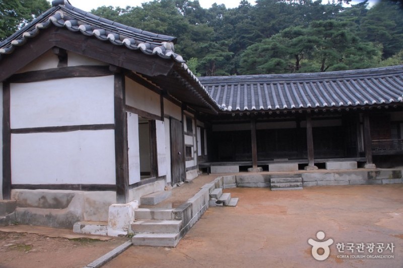 显忠祠