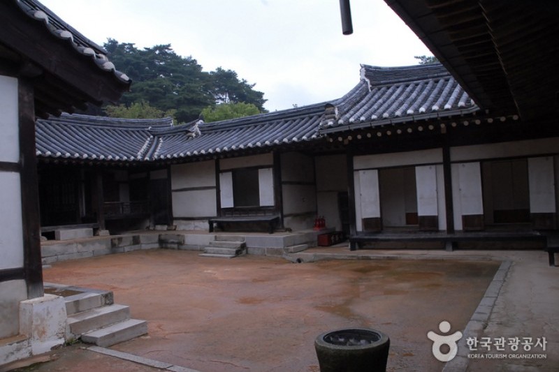显忠祠