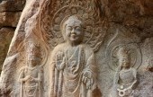 瑞山龙岘里磨崖三尊佛像