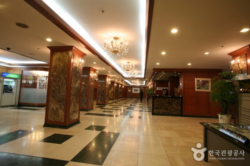温阳Palace酒店