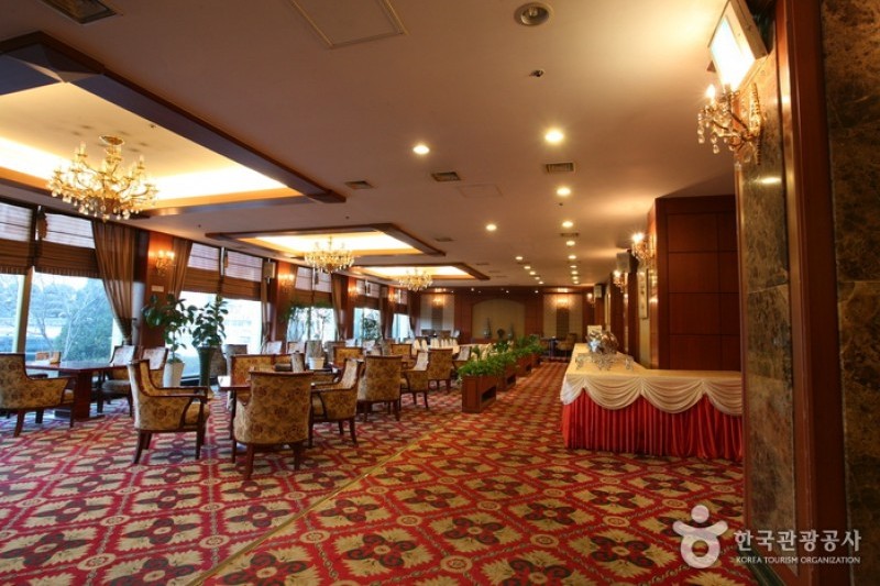 温阳Palace酒店