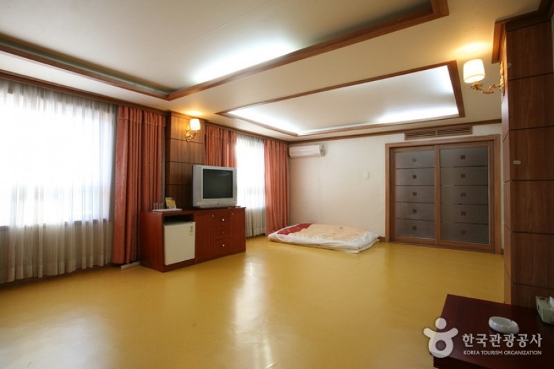温阳Palace酒店