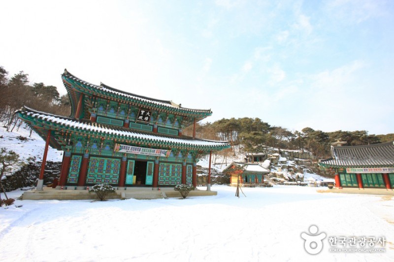 灌烛寺