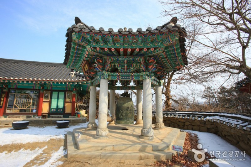 灌烛寺