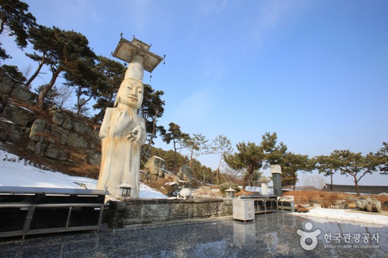 灌烛寺