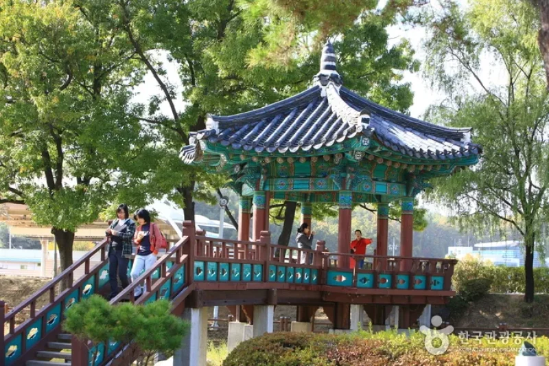 天安三岔口公园