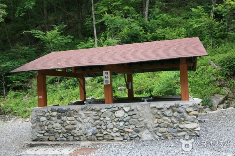 神佛山瀑布自然休养林