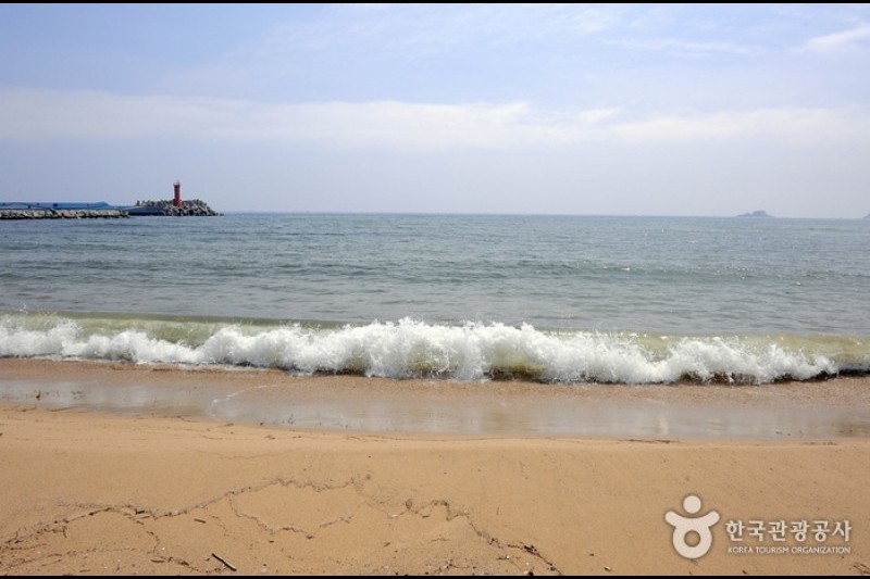 烽燧台海边