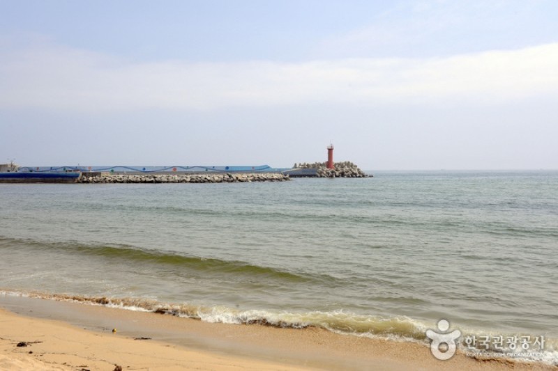 烽燧台海边