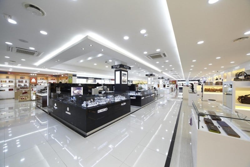 蔚山 进产免税店