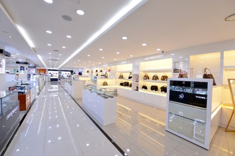 蔚山 进产免税店