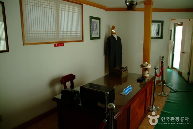 李起鹏别墅  이기붕별장