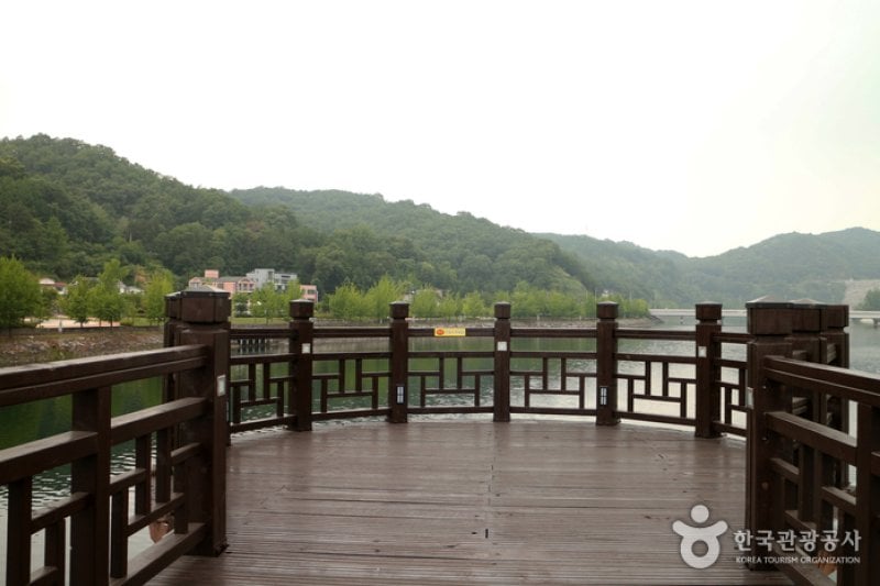 月映桥（월영교）