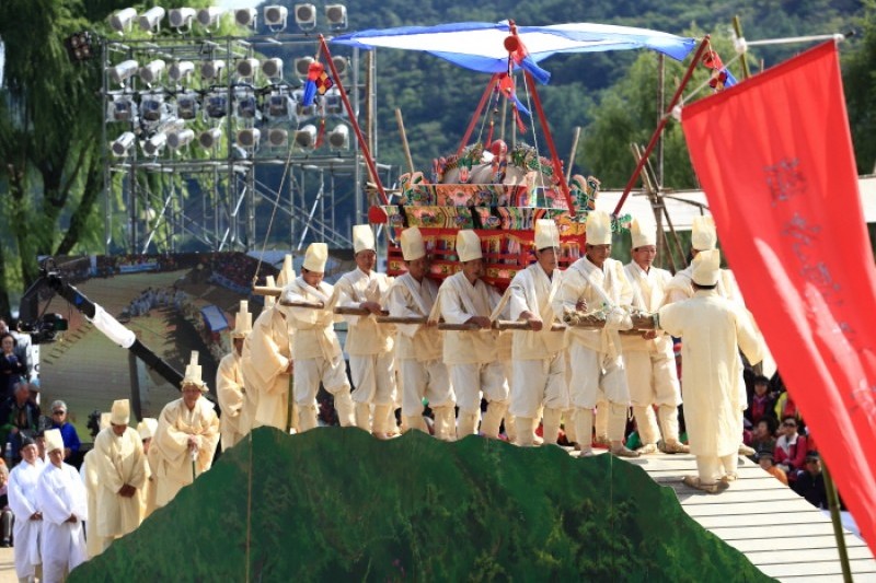 韩国民俗艺术节与全国青少年民俗艺术节한국민속예술축제 및 전국청소년민속예술제