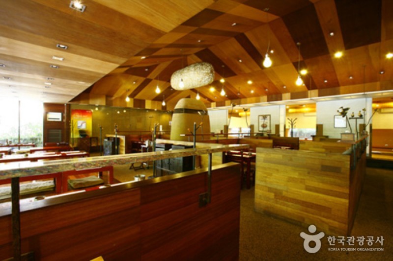 Nolboo泥烤硫磺鸭-蚕室店 (1/9)