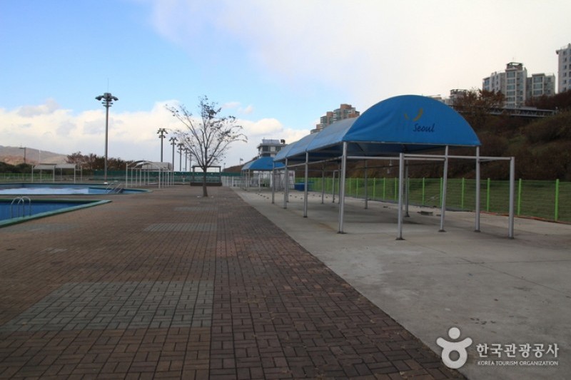 汉江市民公园广渡口游泳场