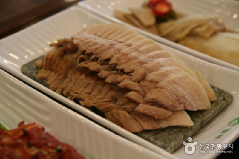 Nolboo菜包白切肉和石锅饭-蚕室店