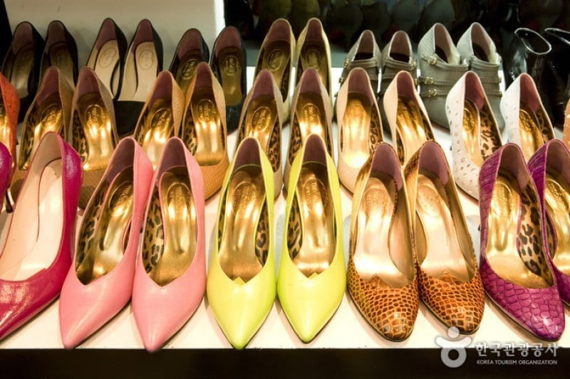 The shoe (6/11)