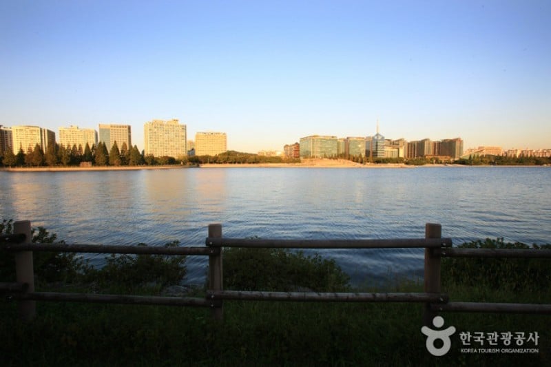 一山湖水公园