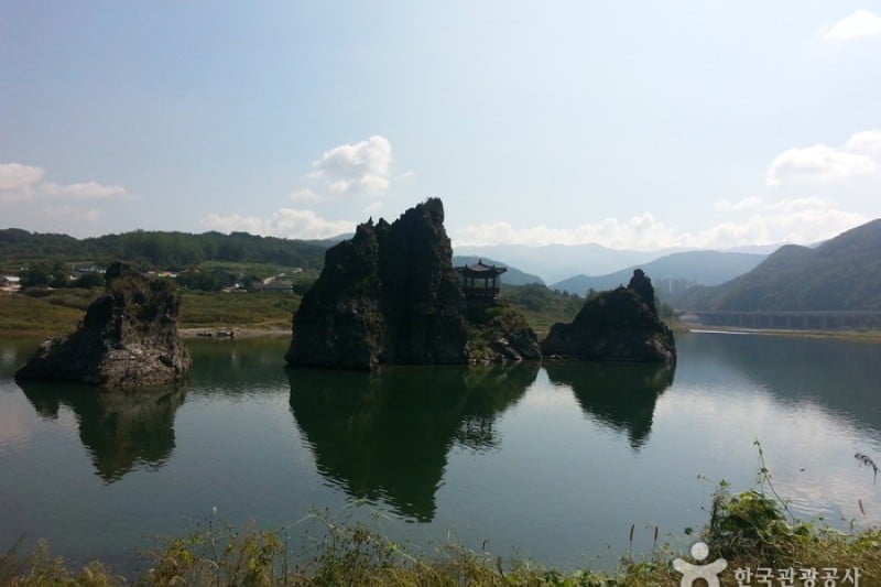 岛潭三峰