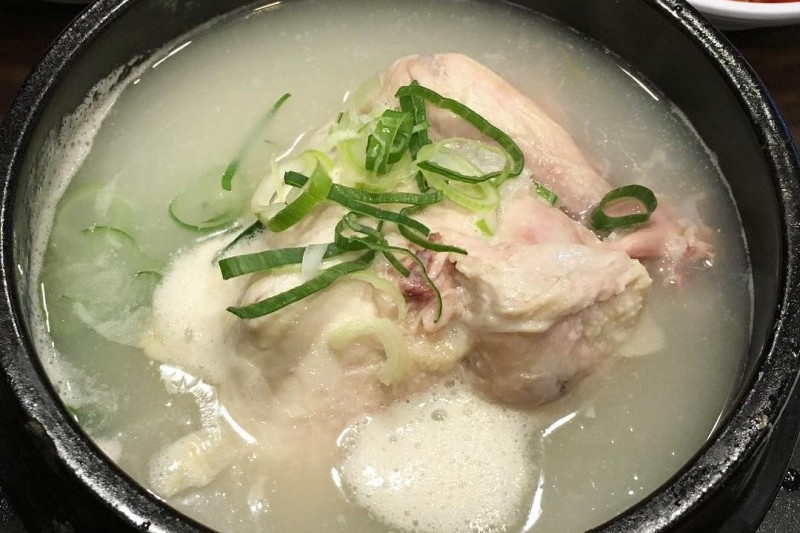 高丽参鸡汤[首尔引以自豪的韩食餐厅]