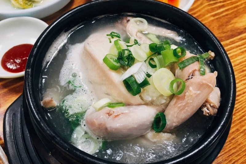 高丽参鸡汤[首尔引以自豪的韩食餐厅]