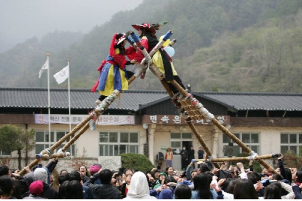 韩国传统文化体验学校