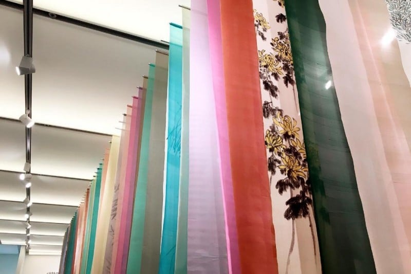 青瓦台舍廊坊纪念品店