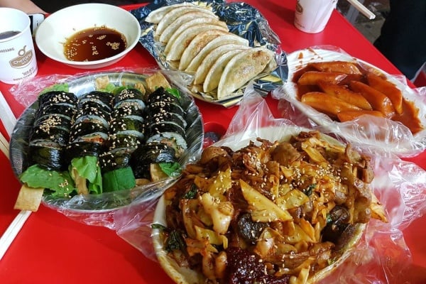 乘坐深夜巴士出发的“美食首尔之旅”