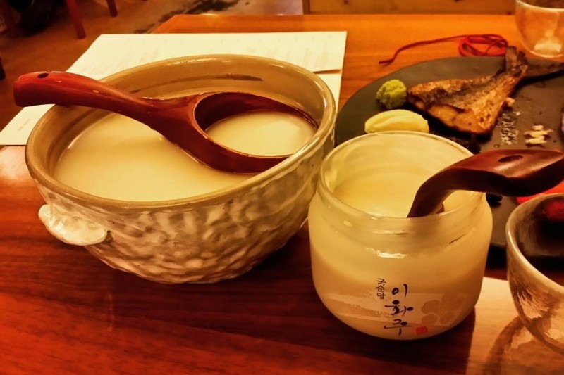 百岁酒村 钟阁店 - 品味韩国传统美酒与酒肴