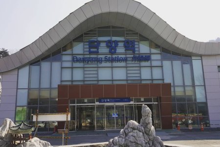 丹阳站