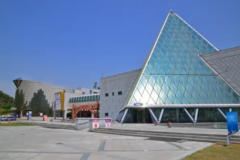 Jewel Palace (2/12)