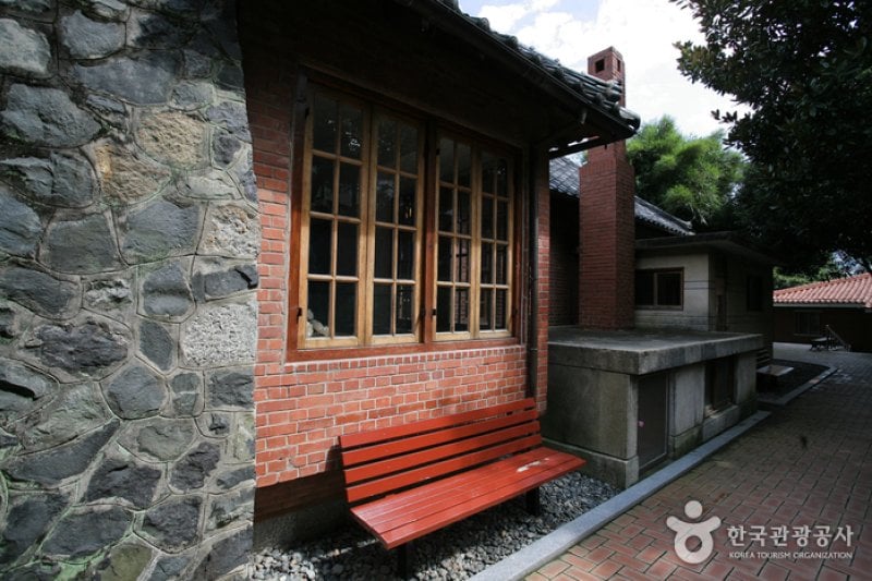 临时首都纪念馆임시수도기념관
