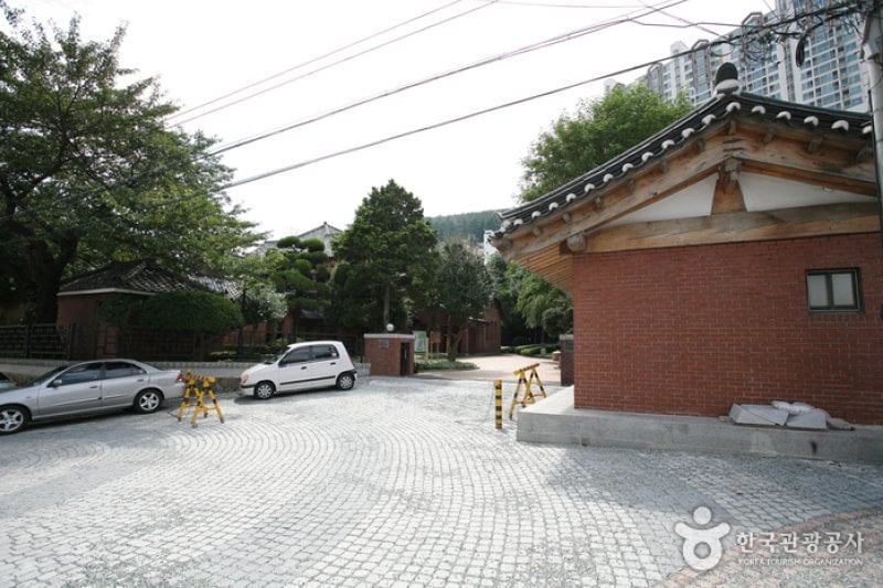 临时首都纪念馆임시수도기념관