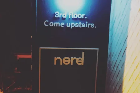 书呆酒吧 (Nerd On Earth-Nerd Bar)