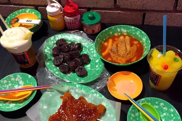 勾起儿时回忆的商店