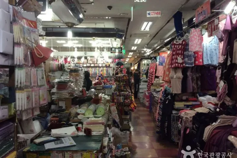 大都综合商街（音）