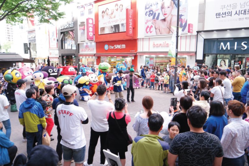 首尔动画片中心动漫狂欢节,开启卡通之旅 2018 서울애니메이션센터 캐릭터 페스티벌 캐릭터 여행떠나자 2018 (4/4)