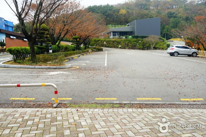 釜山广域市金莲青少年修炼院