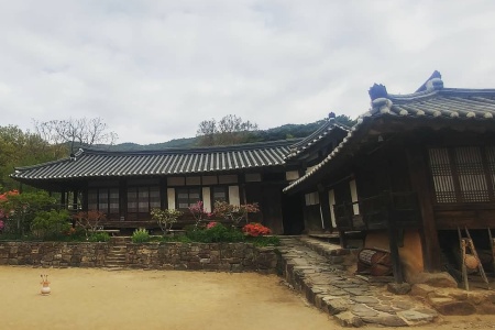 [名品古宅]金环落地谷田斋[명품고택]금환락지곡전재