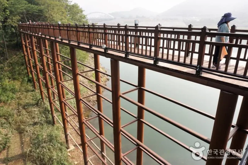 丹阳江栈道단양강 잔도