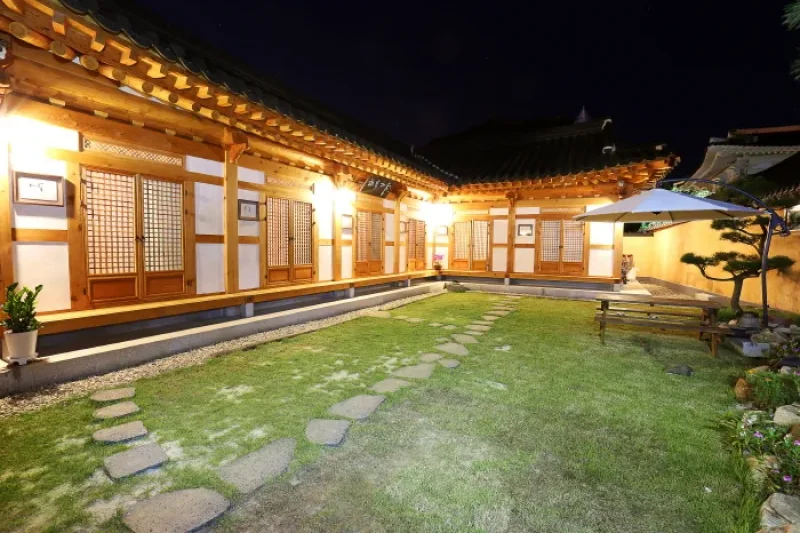 思索韩屋[韩国旅游品质认证](한옥혜윰[한국관광품질인증/Korea Quality])