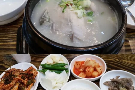 伽倻参鸡汤