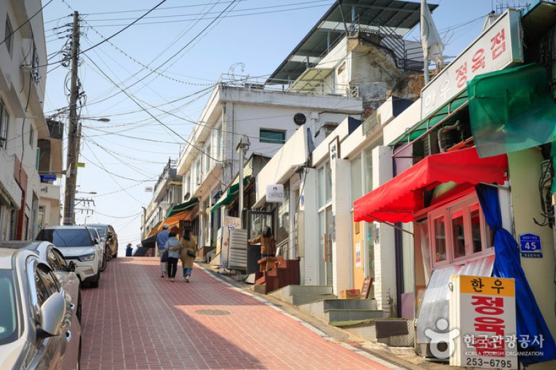 育林岭