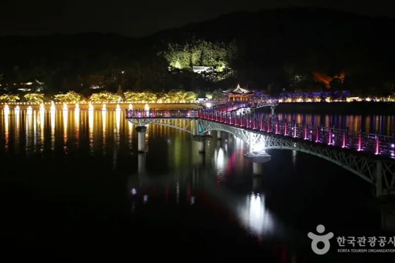 月映桥（월영교）