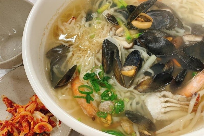 江门海鲜刀切面 