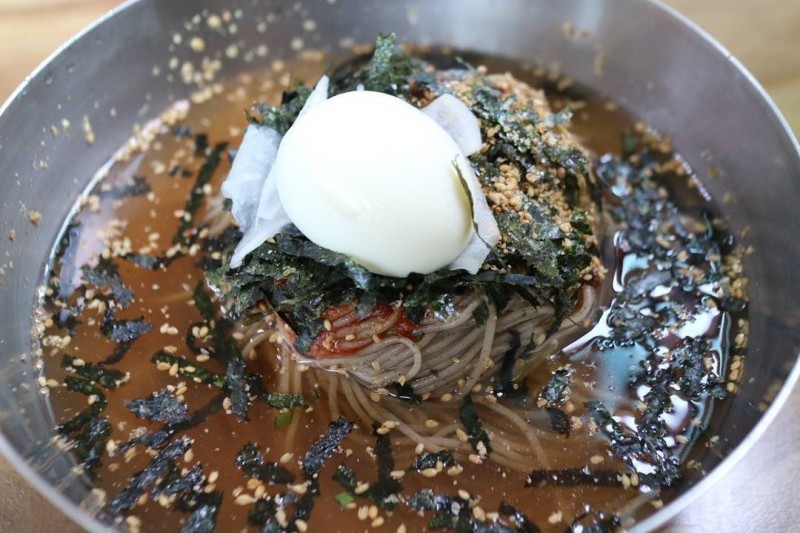 Jingogae 冷面 (3/5)