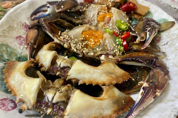草堂路浪漫鲜辣生蟹