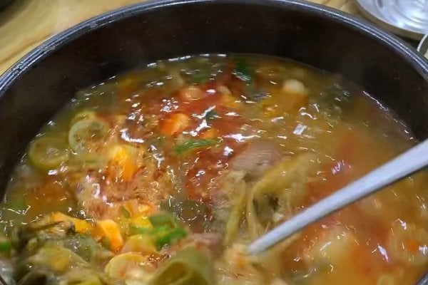 Daebak Jangteo Someori Gukbap