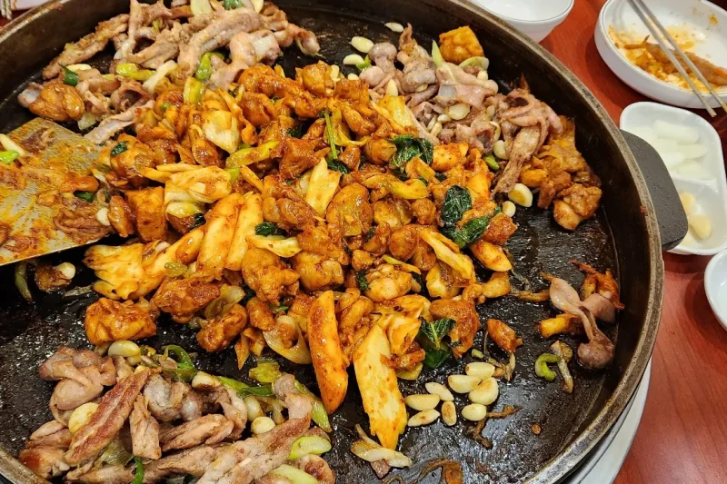最强达人 春川铁板鸡荞麦面 明洞店 / 韓國美食優惠券